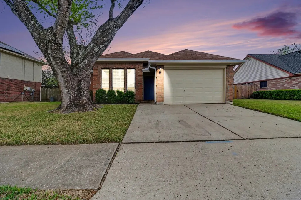 4706 Black Stone Street Baytown TX 77521