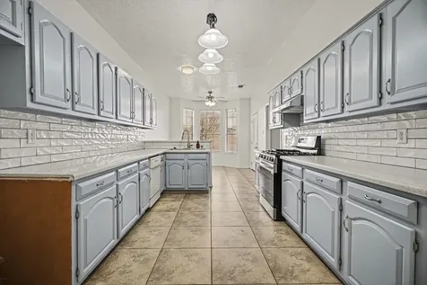 1321 Garden Court Deer Park TX 77536