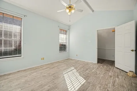 1321 Garden Court Deer Park TX 77536