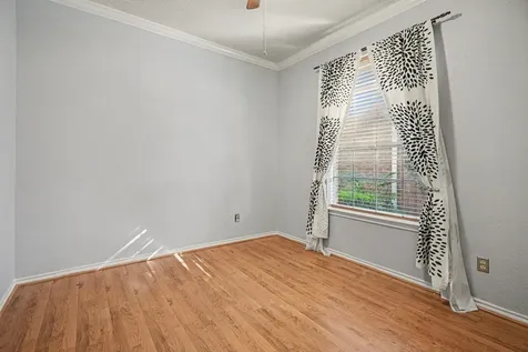 1321 Garden Court Deer Park TX 77536