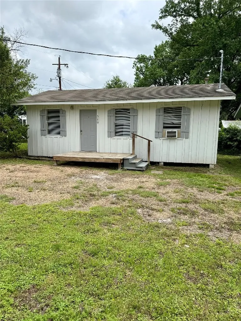 519 Mcguire Lane Huntsville TX 77340