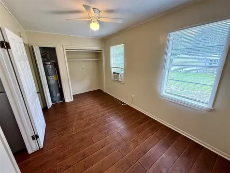 519 Mcguire Lane Huntsville TX 77340
