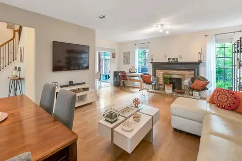 10 E Stony Bridge Circle The Woodlands TX 77381