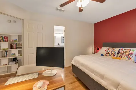 10 E Stony Bridge Circle The Woodlands TX 77381