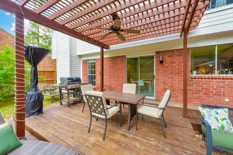 10 E Stony Bridge Circle The Woodlands TX 77381