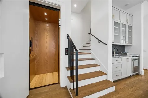 2326 Bissonnet Street Houston TX 77005