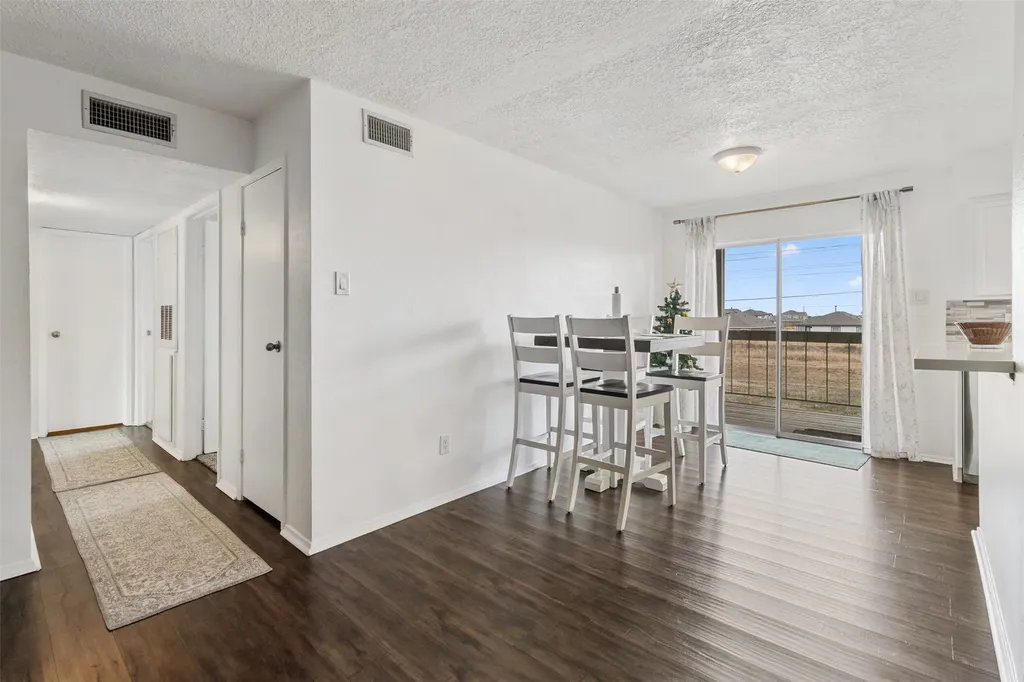7600 Emmett F Lowry Expressway 1102 Texas City TX 77591