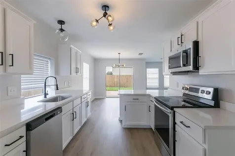 16711 Hollow Ridge Road Houston TX 77053