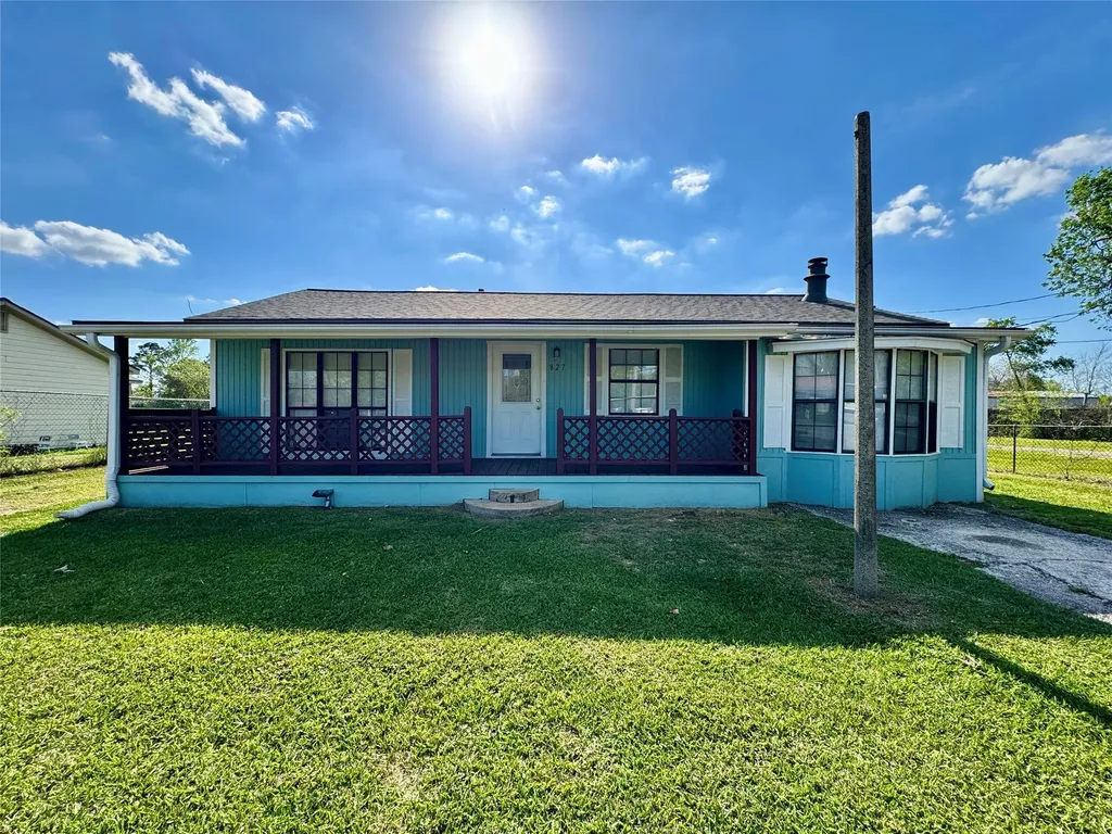 827 Becker Street Channelview TX 77530
