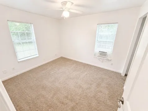5103 Willow Glen Drive Houston TX 77033
