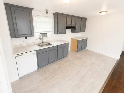 5103 Willow Glen Drive Houston TX 77033
