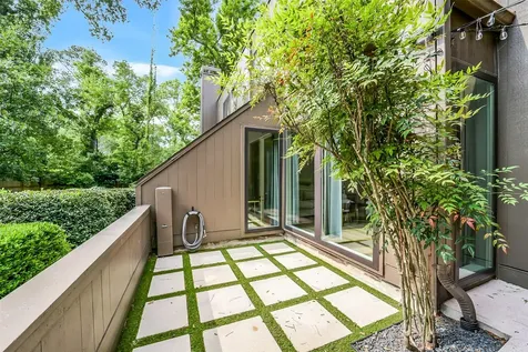296 Litchfield Lane Houston TX 77024