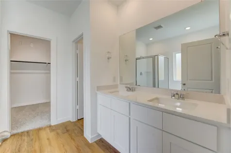 9043 Rose Water Trail Iowa Colony TX 77583