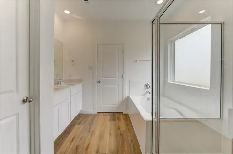 9043 Rose Water Trail Iowa Colony TX 77583