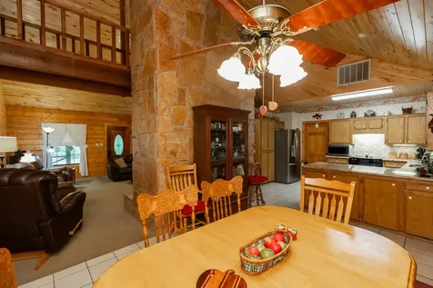 4864 Hob Warren Road Sour Lake TX 77659