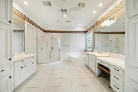 15 Enchanted Woods Drive Kingwood TX 77339