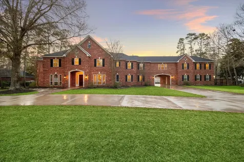 15 Enchanted Woods Drive Kingwood TX 77339