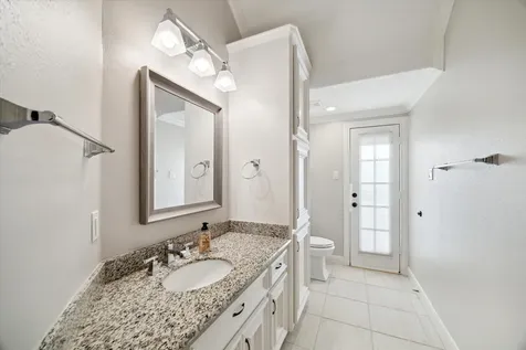 15 Enchanted Woods Drive Kingwood TX 77339
