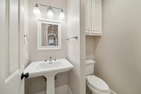 15 Enchanted Woods Drive Kingwood TX 77339