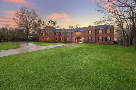 15 Enchanted Woods Drive Kingwood TX 77339