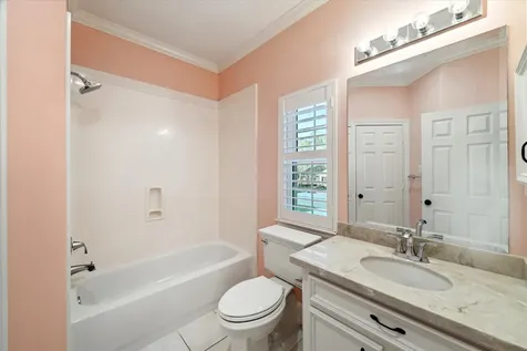 15 Enchanted Woods Drive Kingwood TX 77339