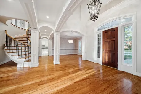 15 Enchanted Woods Drive Kingwood TX 77339