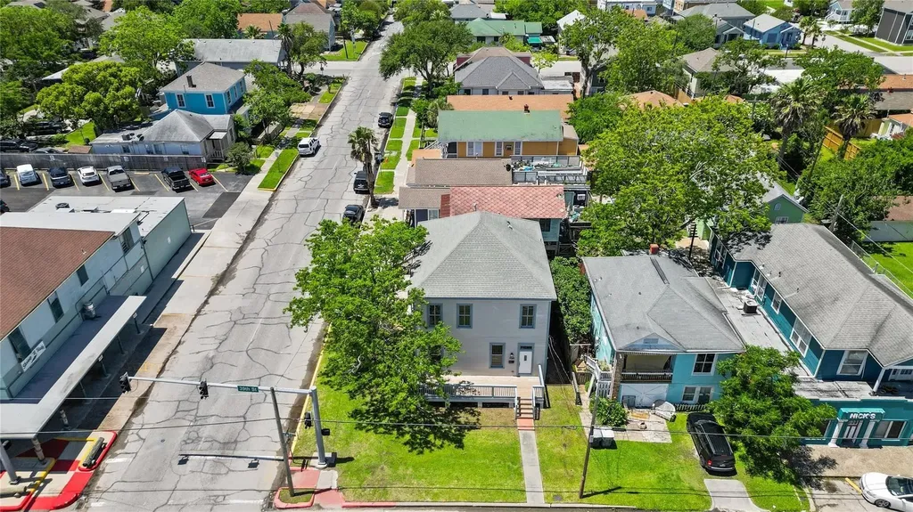 1625 39th Street Galveston TX 77550