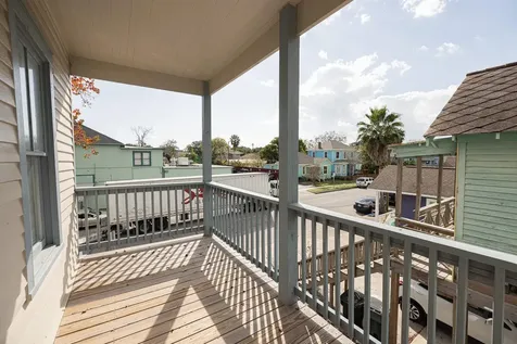1625 39th Street Galveston TX 77550