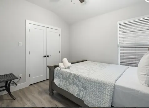 118 Tuna Street Galveston TX 77550