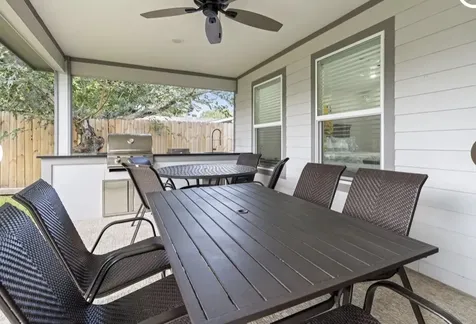 118 Tuna Street Galveston TX 77550