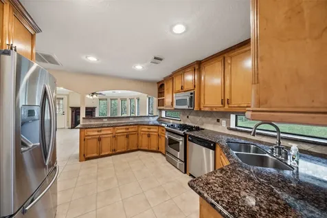 901 Longmire Road 28 Conroe TX 77304