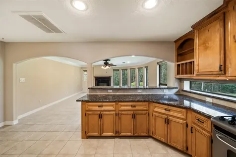 901 Longmire Road 28 Conroe TX 77304