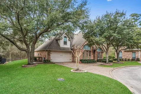 901 Longmire Road 28 Conroe TX 77304