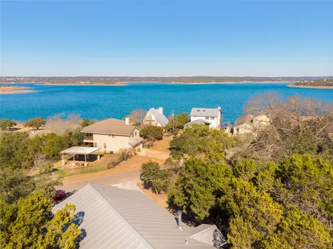 1526 Lakeside Drive W Canyon Lake TX 78133