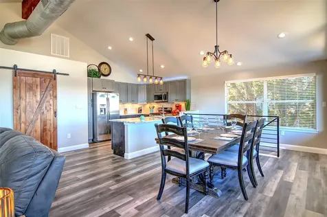 1526 Lakeside Drive W Canyon Lake TX 78133