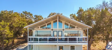 1526 Lakeside Drive W Canyon Lake TX 78133