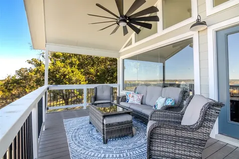 1526 Lakeside Drive W Canyon Lake TX 78133