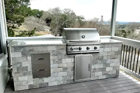 1526 Lakeside Drive W Canyon Lake TX 78133
