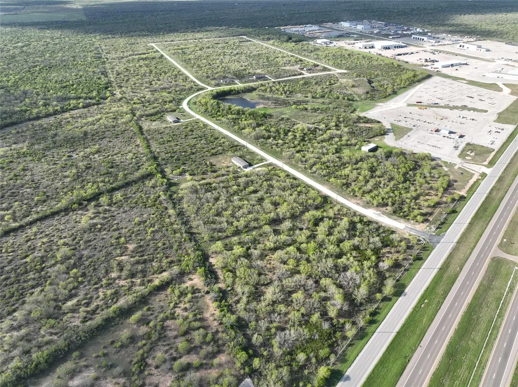 Lot 4 Pr Frio Estates Drive Moore TX 78057