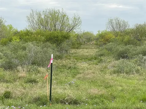 Lot 4 Pr Frio Estates Drive Moore TX 78057