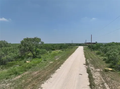 Lot 4 Pr Frio Estates Drive Moore TX 78057