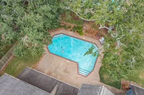 105 Strawberry Drive Lake Jackson TX 77566
