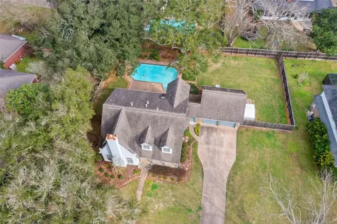 105 Strawberry Drive Lake Jackson TX 77566