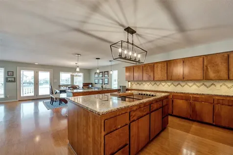 1327 Tiki Drive Tiki Island TX 77554