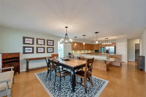 1327 Tiki Drive Tiki Island TX 77554