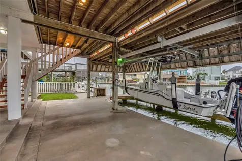 1327 Tiki Drive Tiki Island TX 77554