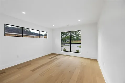 5430 Rutherglenn Drive Houston TX 77096