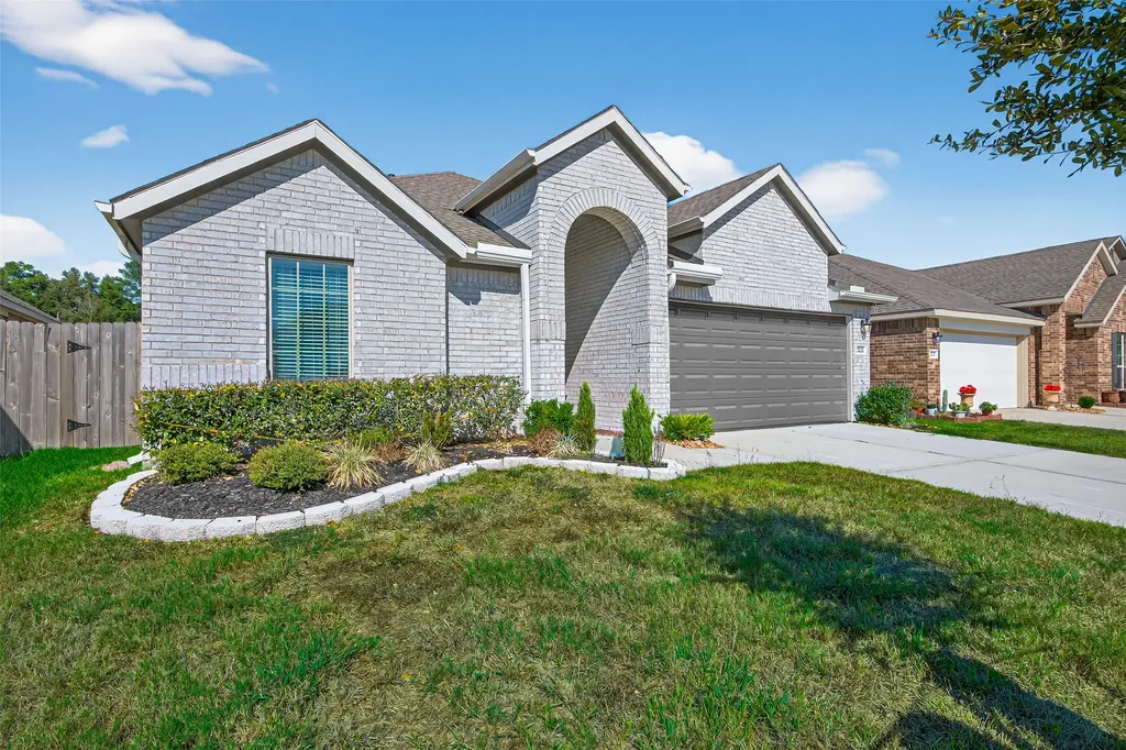 22121 Oakland Meadows Lane New Caney TX 77357