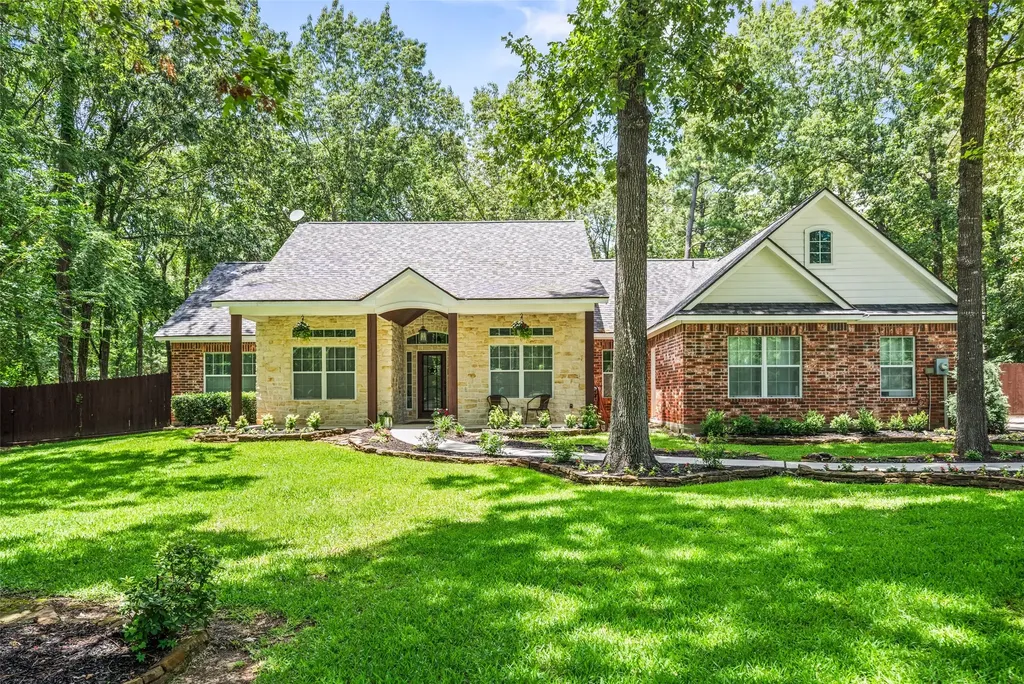 18854 Lake Terrace Drive Montgomery TX 77356