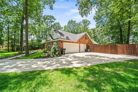 18854 Lake Terrace Drive Montgomery TX 77356